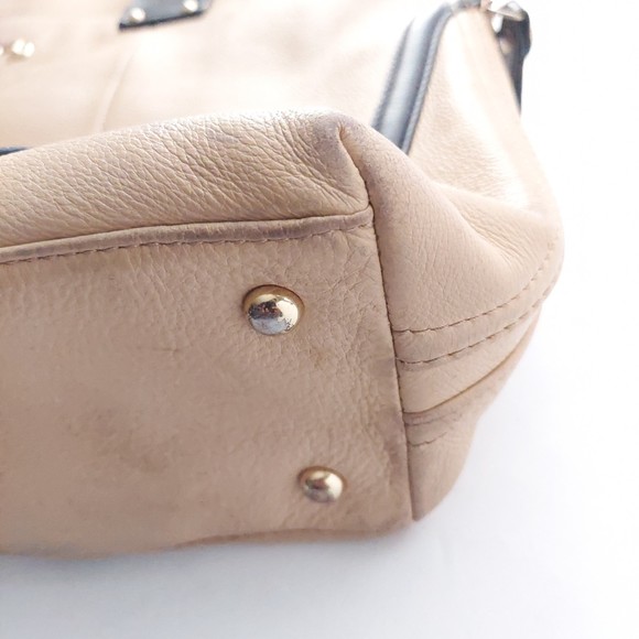 Emma Fox Tan and Black Leather Weekender Bag - Picture 14 of 16